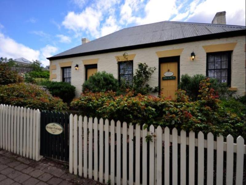 Bridge Cottages Sargeants & Armoury Cottages 1823 - History & Charm Richmond Extérieur photo